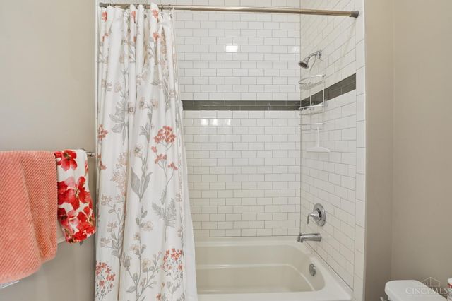 4986 Concorde Alley, Blue Ash, OH 45242