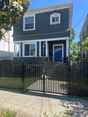 430 E Magnolia St, Stockton, CA 95202
