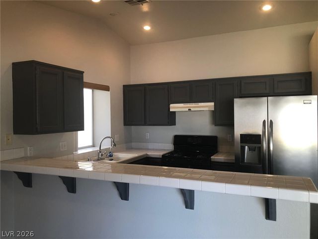 916 Clubview Drive, Henderson, NV 89015