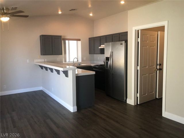 916 Clubview Drive, Henderson, NV 89015