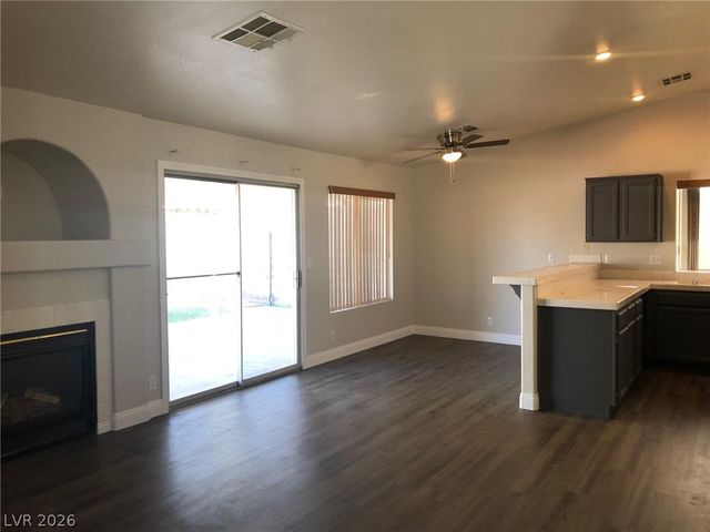 916 Clubview Drive, Henderson, NV 89015