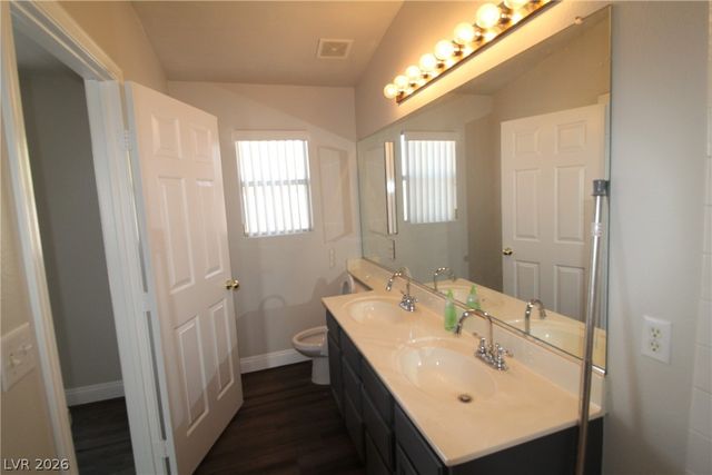 916 Clubview Drive, Henderson, NV 89015