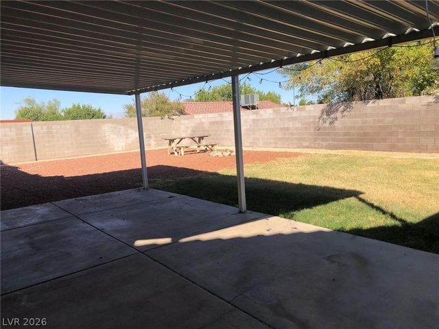 916 Clubview Drive, Henderson, NV 89015