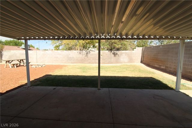 916 Clubview Drive, Henderson, NV 89015