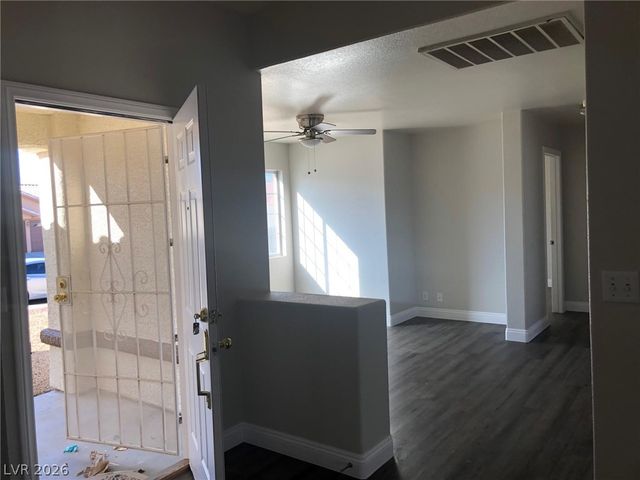 916 Clubview Drive, Henderson, NV 89015
