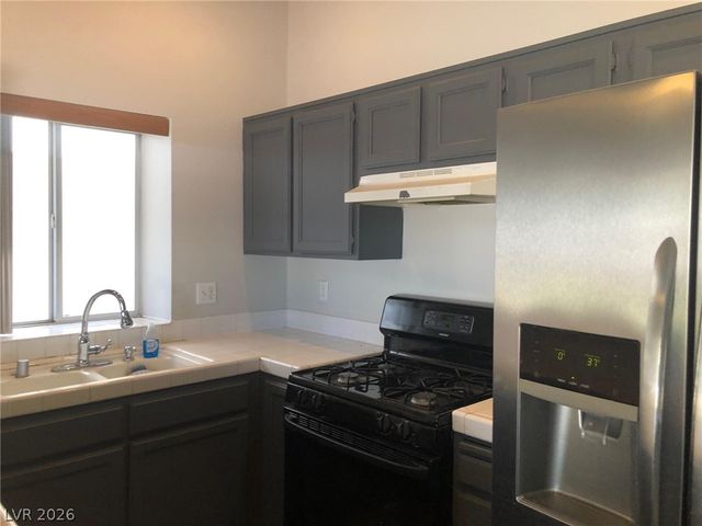 916 Clubview Drive, Henderson, NV 89015
