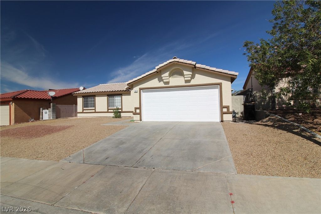 916 Clubview Drive, Henderson, NV 89015