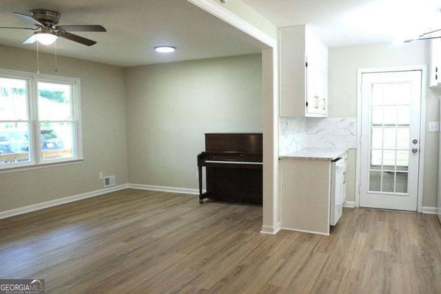 477 Parkwood Way, Jonesboro, GA 30236