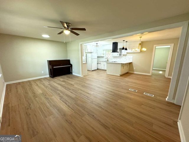 477 Parkwood Way, Jonesboro, GA 30236