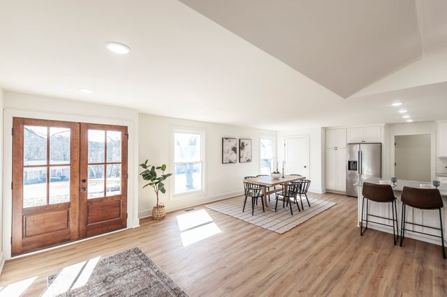 704 Emily Dr, Goodlettsville, TN 37072