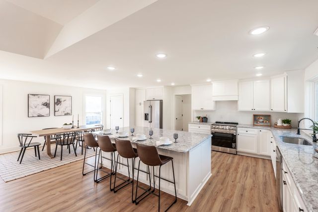 704 Emily Dr, Goodlettsville, TN 37072