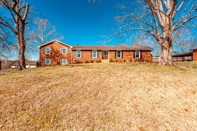 704 Emily Dr, Goodlettsville, TN 37072