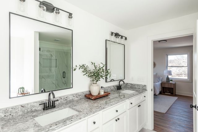 704 Emily Dr, Goodlettsville, TN 37072