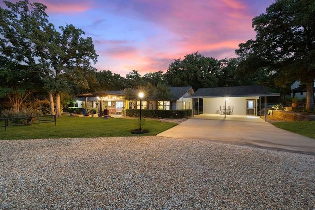 635 Old Justin Road, Argyle, TX 76226