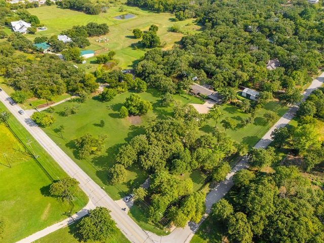 635 Old Justin Road, Argyle, TX 76226