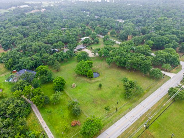635 Old Justin Road, Argyle, TX 76226