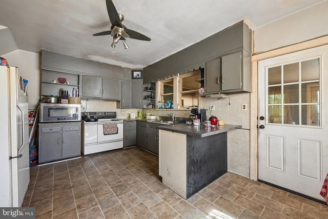 410 WEATHERBY AVE, Swedesboro, NJ 08085