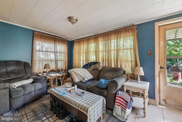 410 WEATHERBY AVE, Swedesboro, NJ 08085
