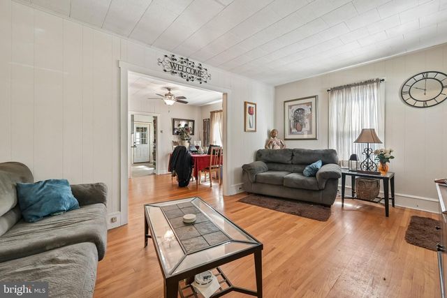 410 WEATHERBY AVE, Swedesboro, NJ 08085