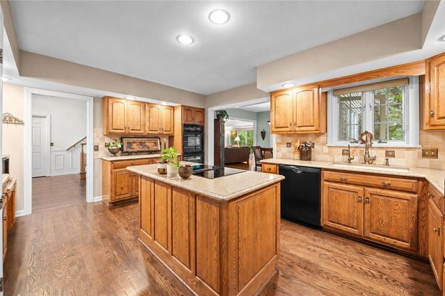 14 Barrington Hills, Pittsford, NY 14534