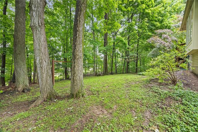 14 Barrington Hills, Pittsford, NY 14534