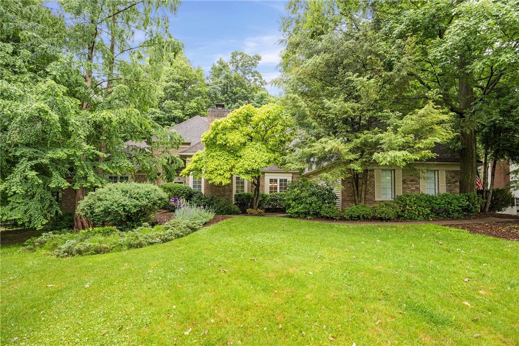 14 Barrington Hills, Pittsford, NY 14534