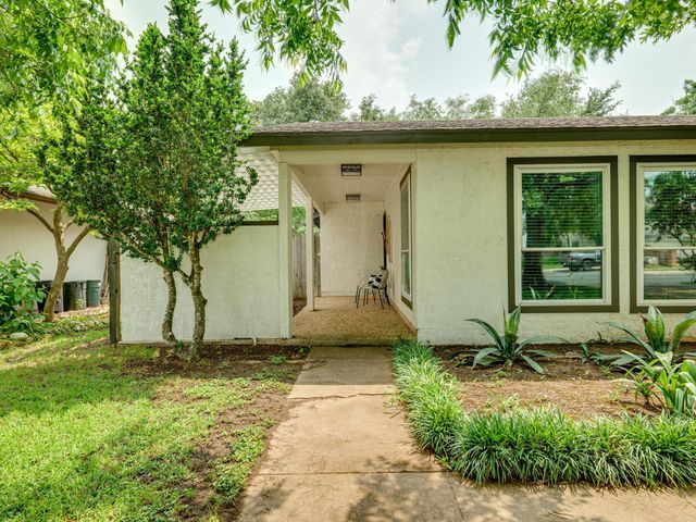 3203 Foster LN, Austin, TX 78757