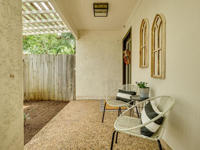 3203 Foster LN, Austin, TX 78757