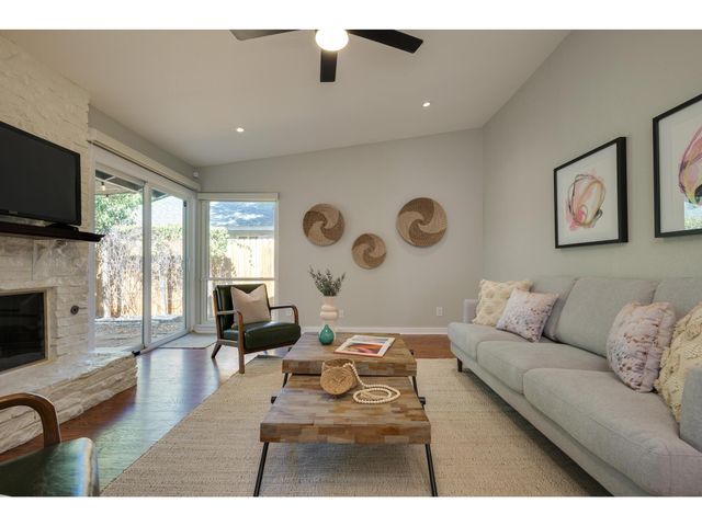 3203 Foster LN, Austin, TX 78757