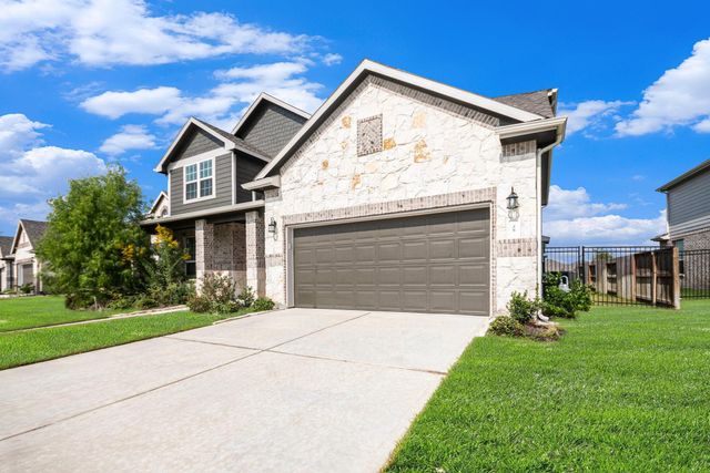 25 Carmel Drive, Manvel, TX 77578