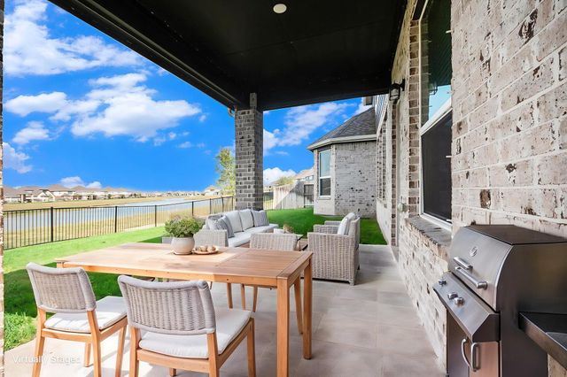 25 Carmel Drive, Manvel, TX 77578