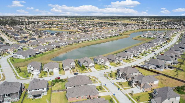 25 Carmel Drive, Manvel, TX 77578