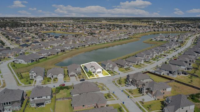 25 Carmel Drive, Manvel, TX 77578