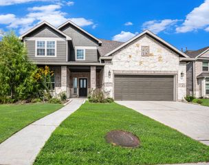 25 Carmel Drive, Manvel, TX 77578