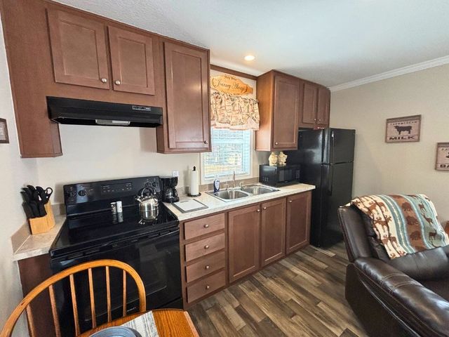 638 Ruby Lake Drive, Hiawassee, GA 30546