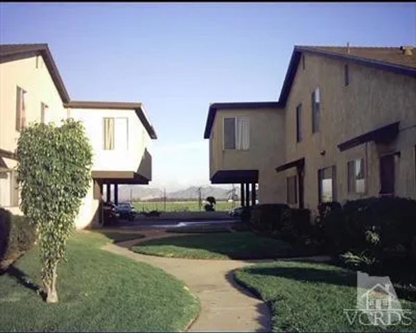2500 El Dorado Avenue B, Oxnard, CA 93033