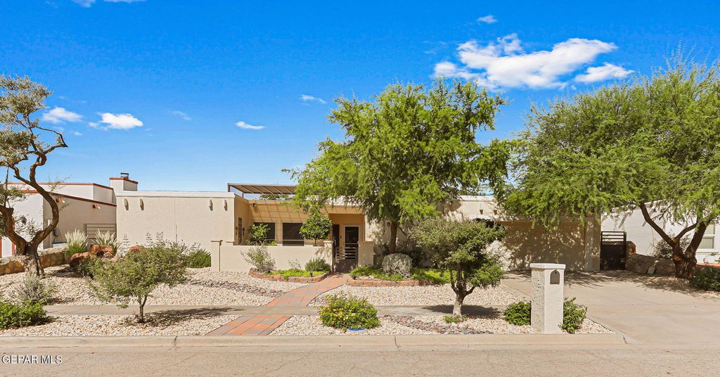 605 CRESTA ALTA Drive, El Paso, TX 79912