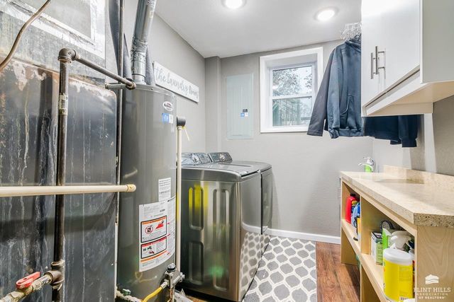 905 Vine Street, Wamego, KS 66547