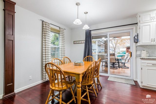 905 Vine Street, Wamego, KS 66547