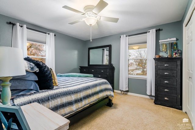 905 Vine Street, Wamego, KS 66547