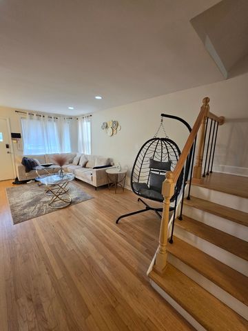 4137 Ruby Street, Schiller Park, IL 60176