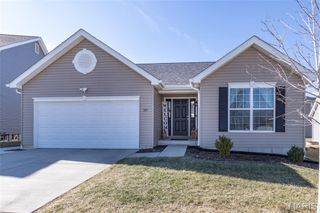 187 Prairie Wind Drive, Wentzville, MO 63385