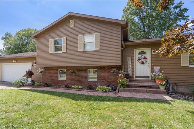 457 S Colonial Drive, Cortland, OH 44410