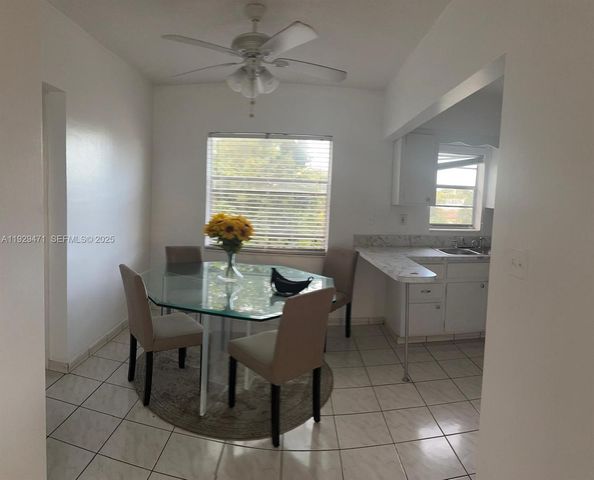 2420 Johnson St 303, Hollywood, FL 33020