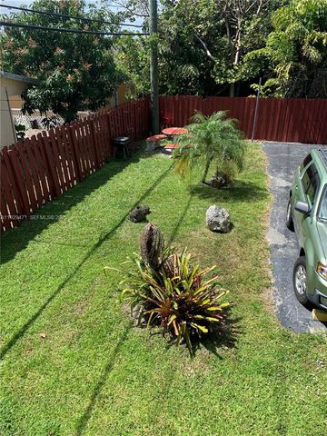 2420 Johnson St 303, Hollywood, FL 33020