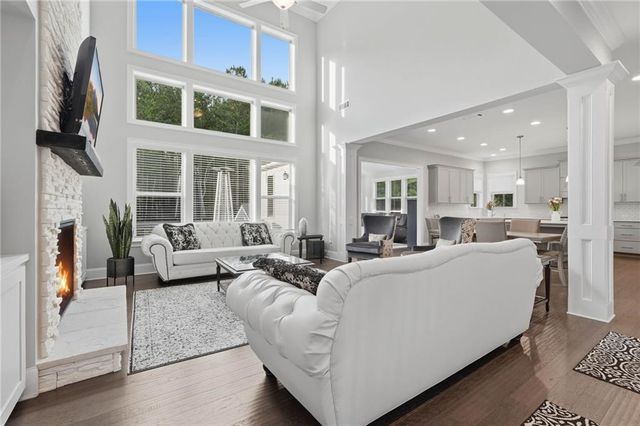 5475 Summit Oak Drive, Alpharetta, GA 30004