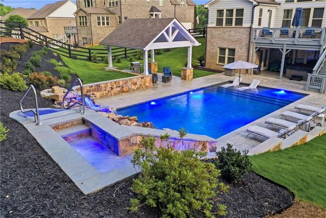 5475 Summit Oak Drive, Alpharetta, GA 30004