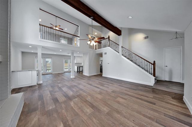 32 E Lance Leaf Road, The Woodlands, TX 77381