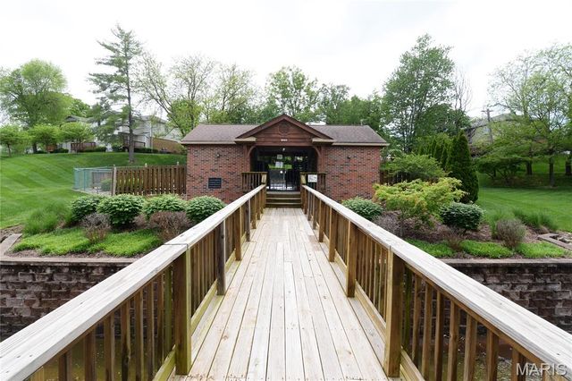 9163 Robin Court, St Louis, MO 63144
