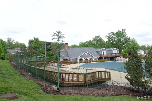 9163 Robin Court, St Louis, MO 63144